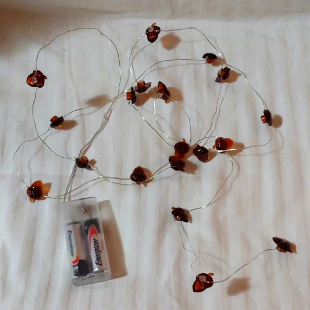New Festive Acorn String Lights with Warm Glow * Battery Operated